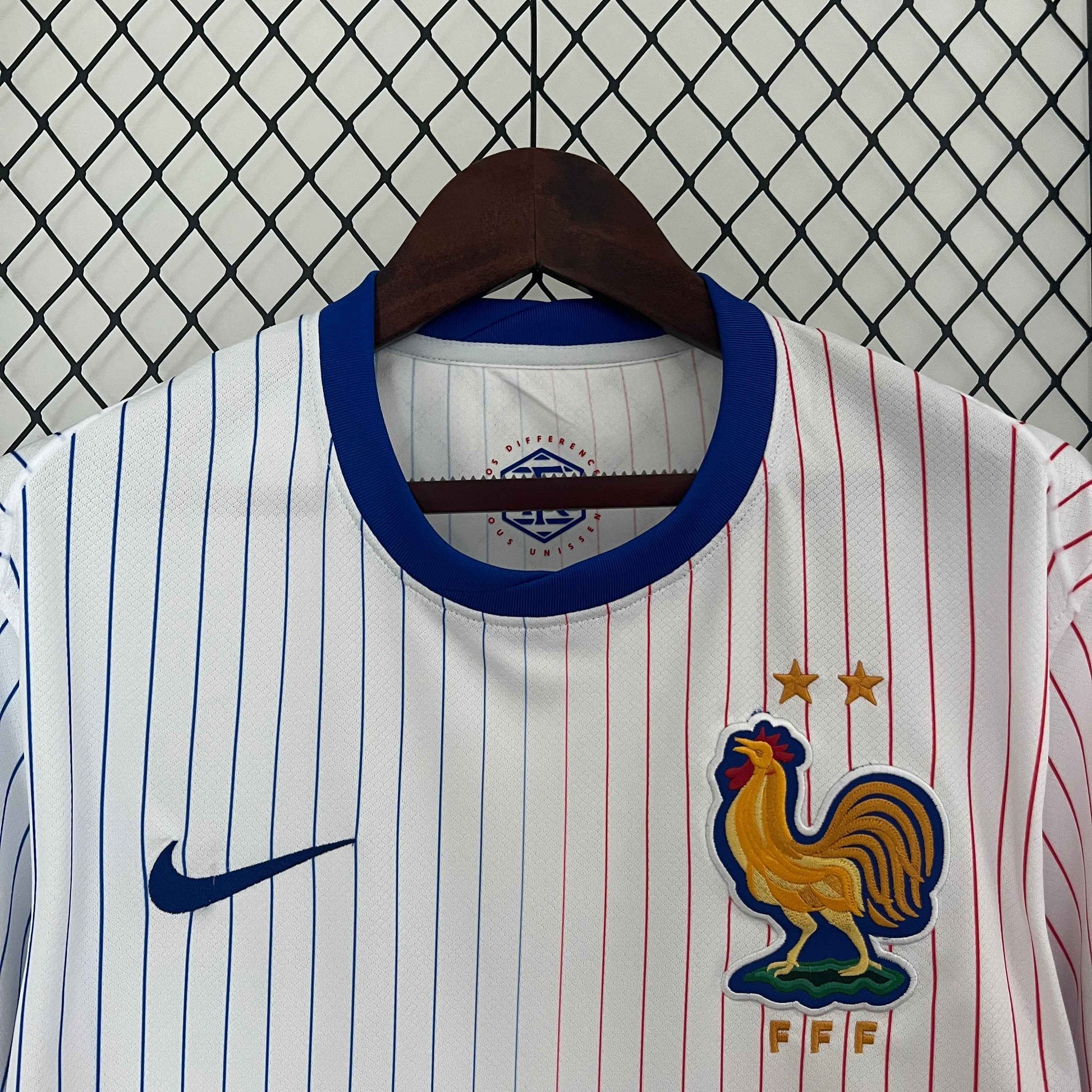 France Maillot Extérieur 2024
