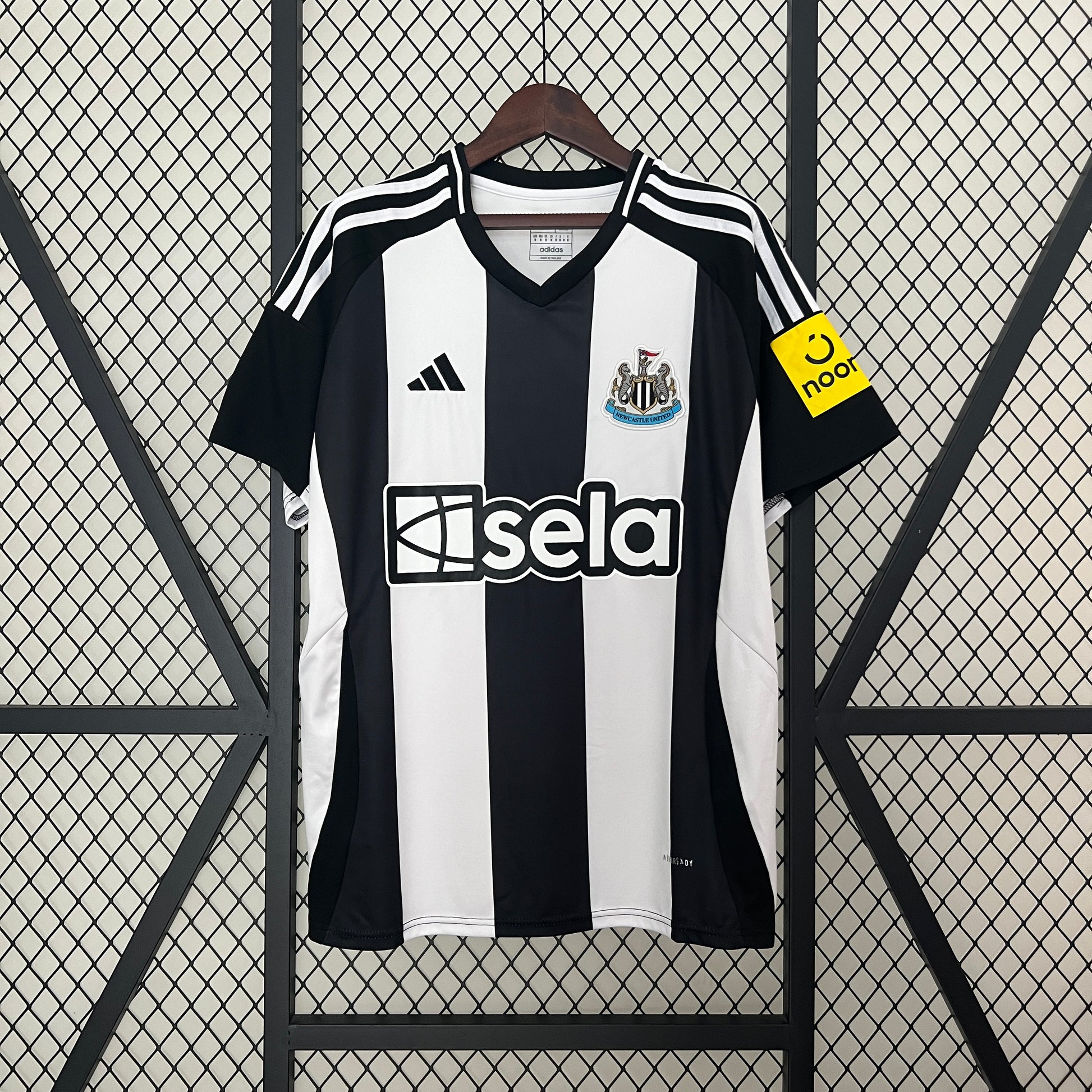 Newcastle Maillot Domicile 24/25 - Pitch Kits