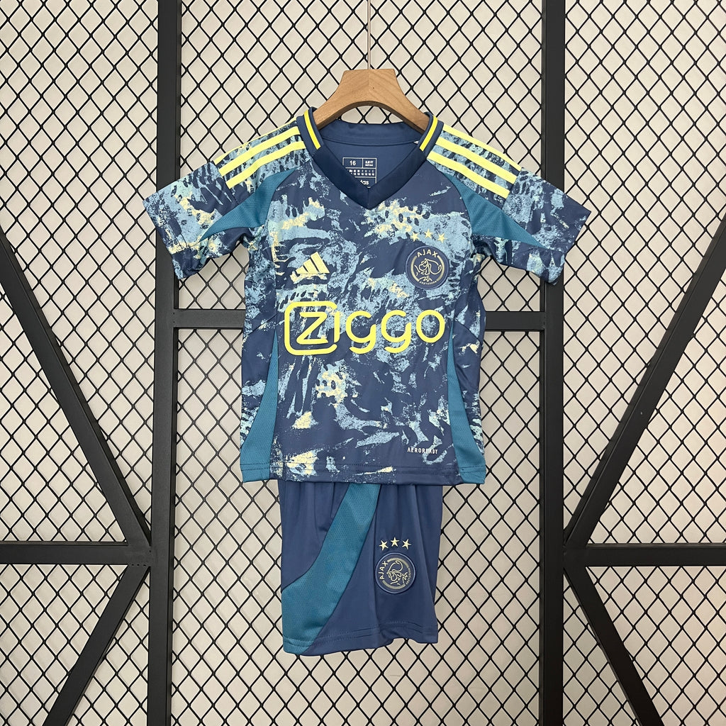 Ajax Ensemble Enfants Extérieur 24/25 - Pitch Kits