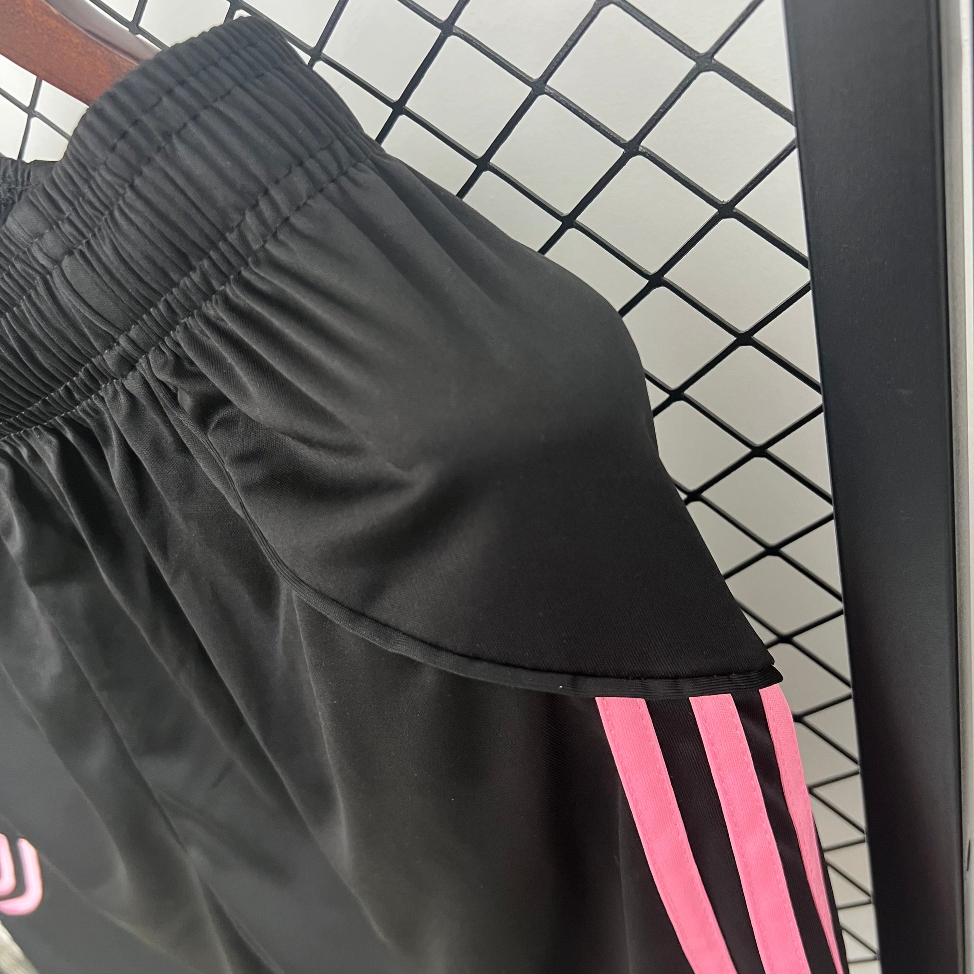 Juventus Short Domicile 25/26 - Pitch Kits