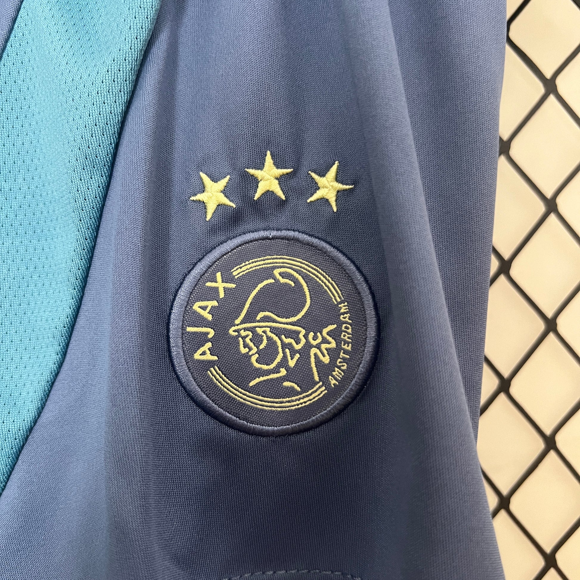 Ajax Ensemble Enfants Extérieur 24/25 - Pitch Kits