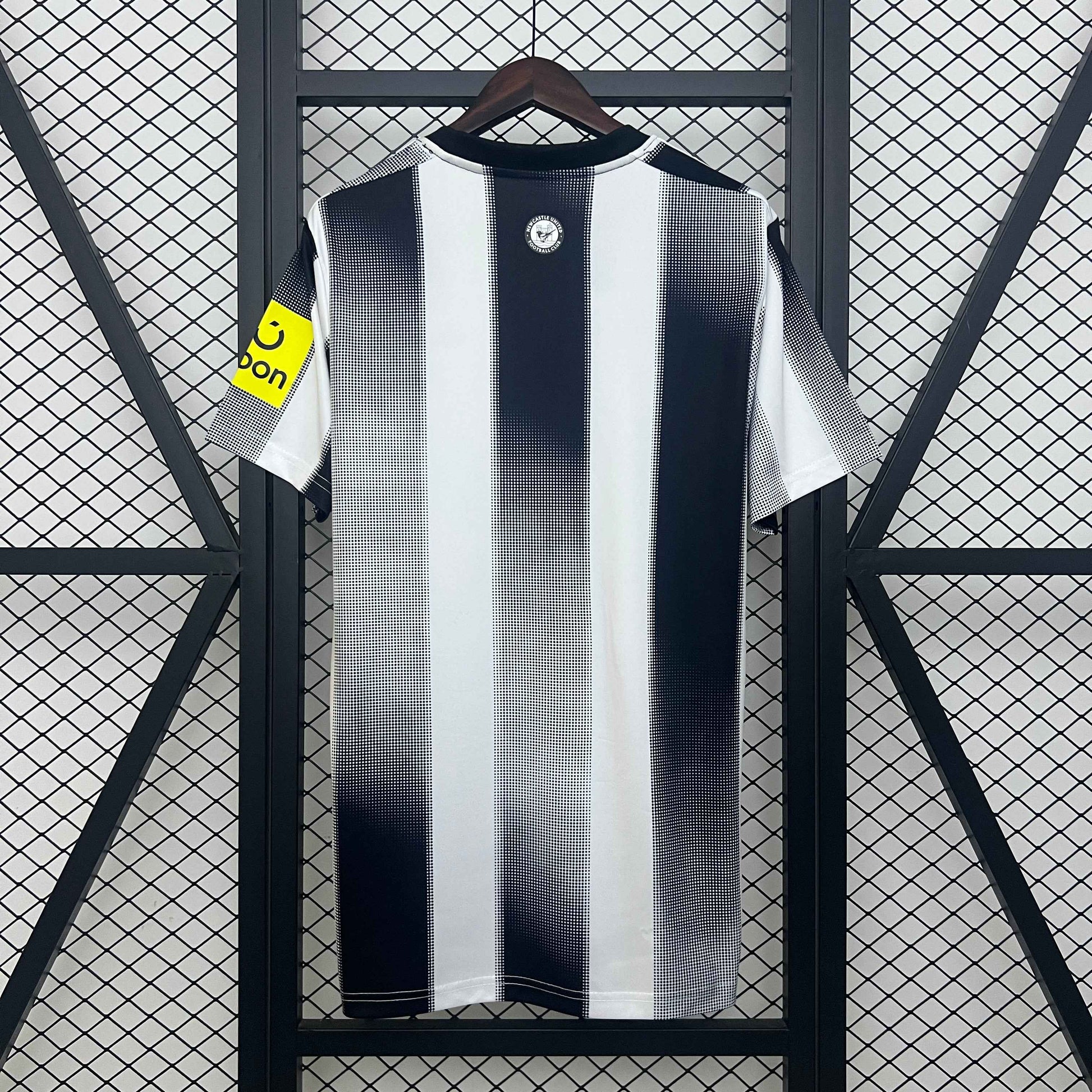 Newcastle Maillot Domicile 25/26