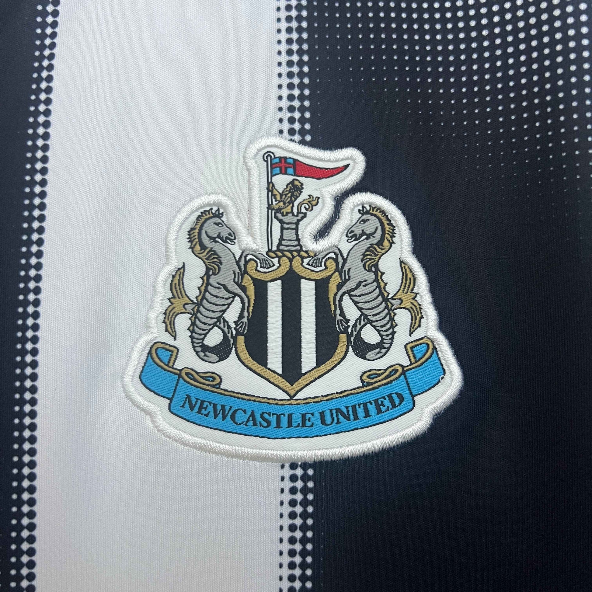 Newcastle Maillot Domicile 25/26