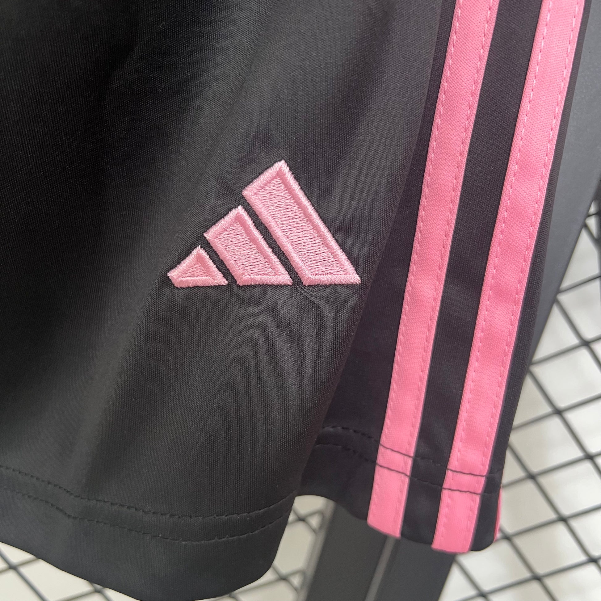 Juventus Short Domicile 25/26 - Pitch Kits