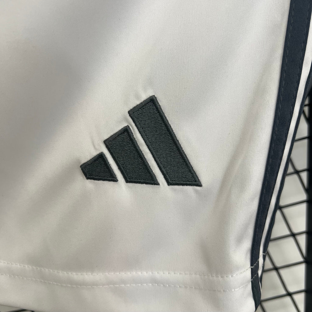 Bayern Munich Short Extérieur 25/26 - Pitch Kits