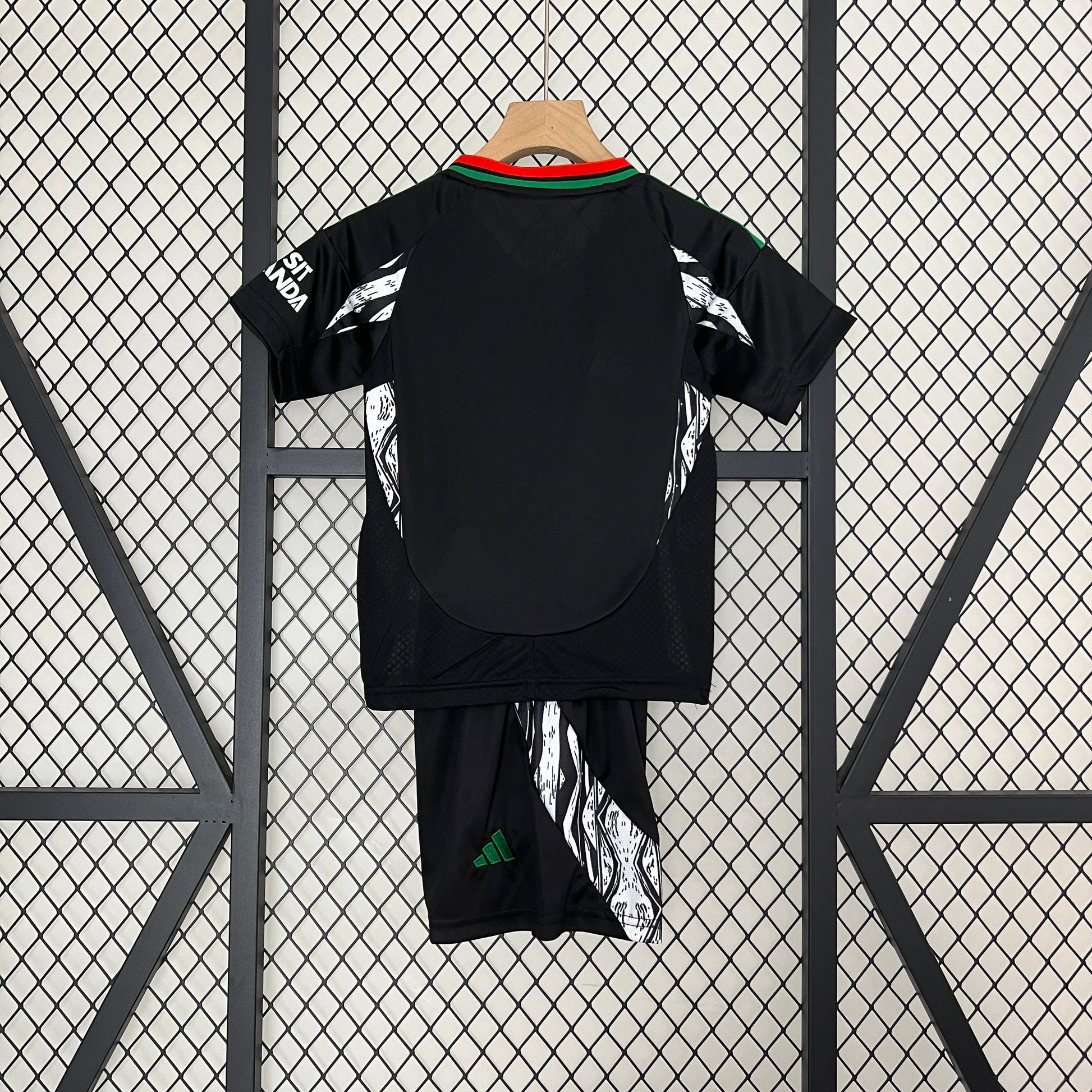 Arsenal Ensemble Enfants Extérieur 24/25 - Pitch Kits