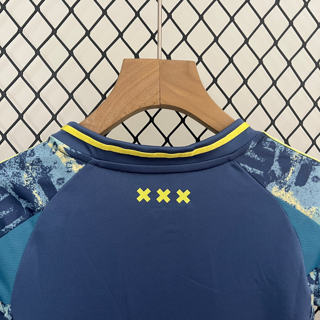 Ajax Ensemble Enfants Extérieur 24/25 - Pitch Kits