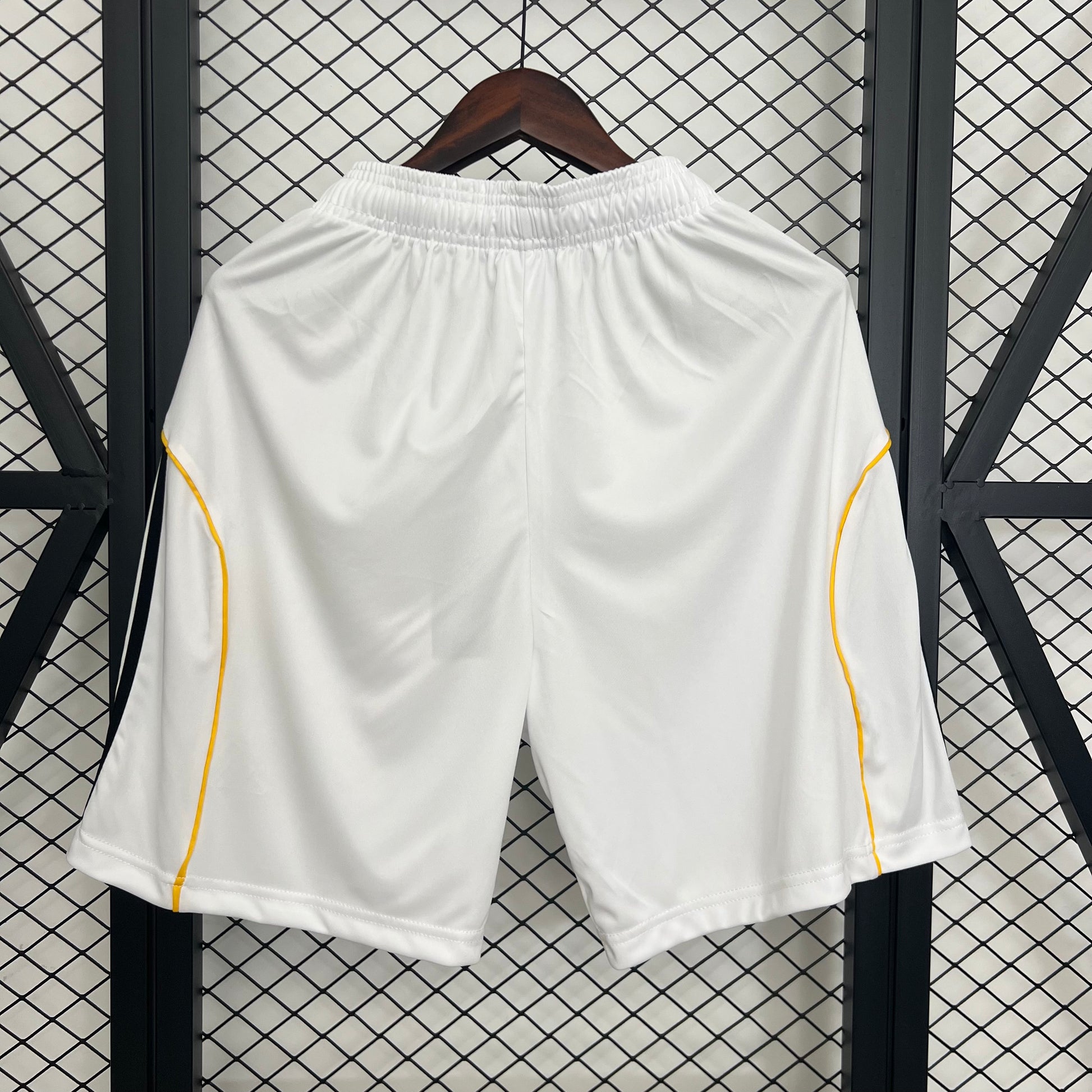 Réal Madrid Short Domicile 25/26 - Pitch Kits