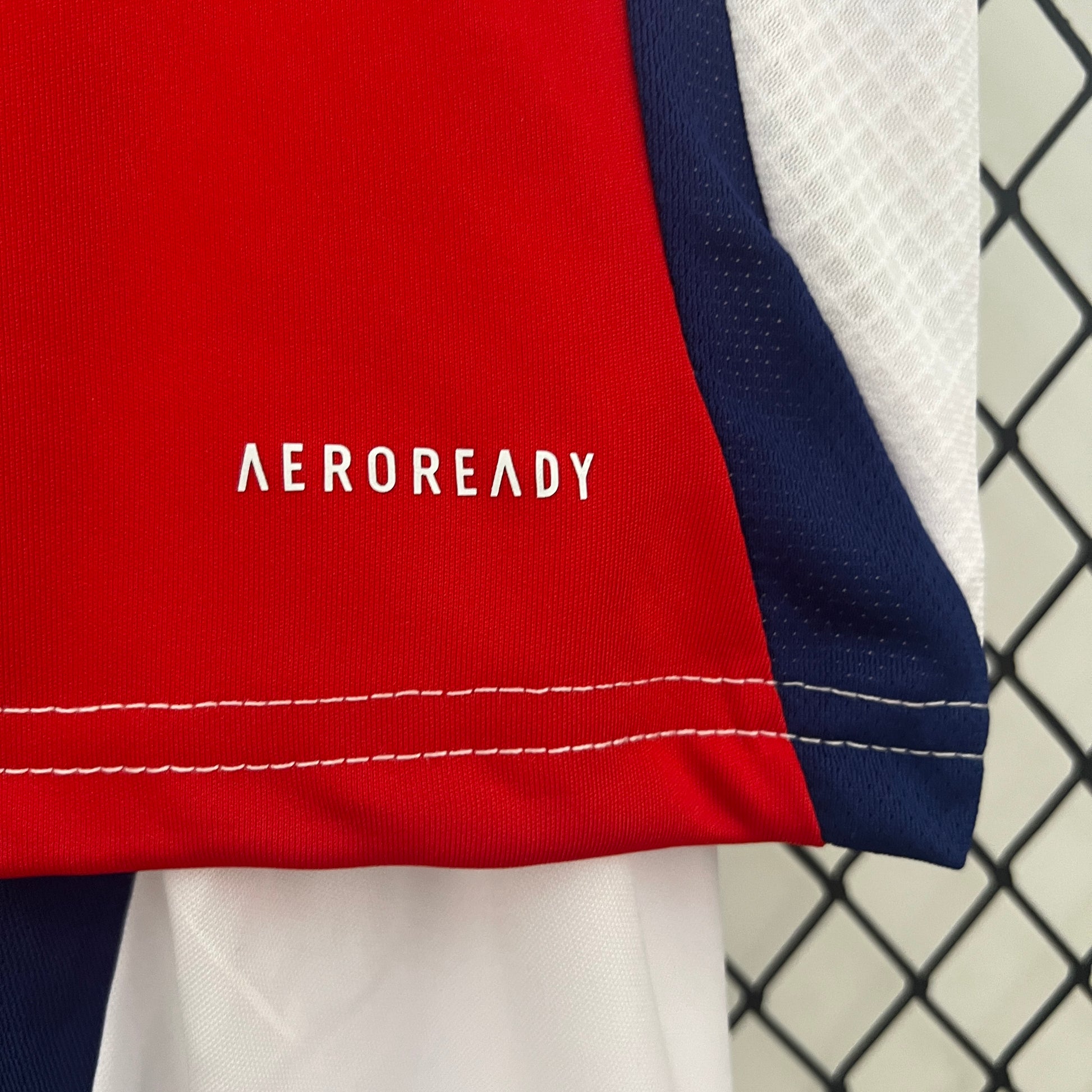 Arsenal Ensemble Enfants Domicile 24/25 - Pitch Kits