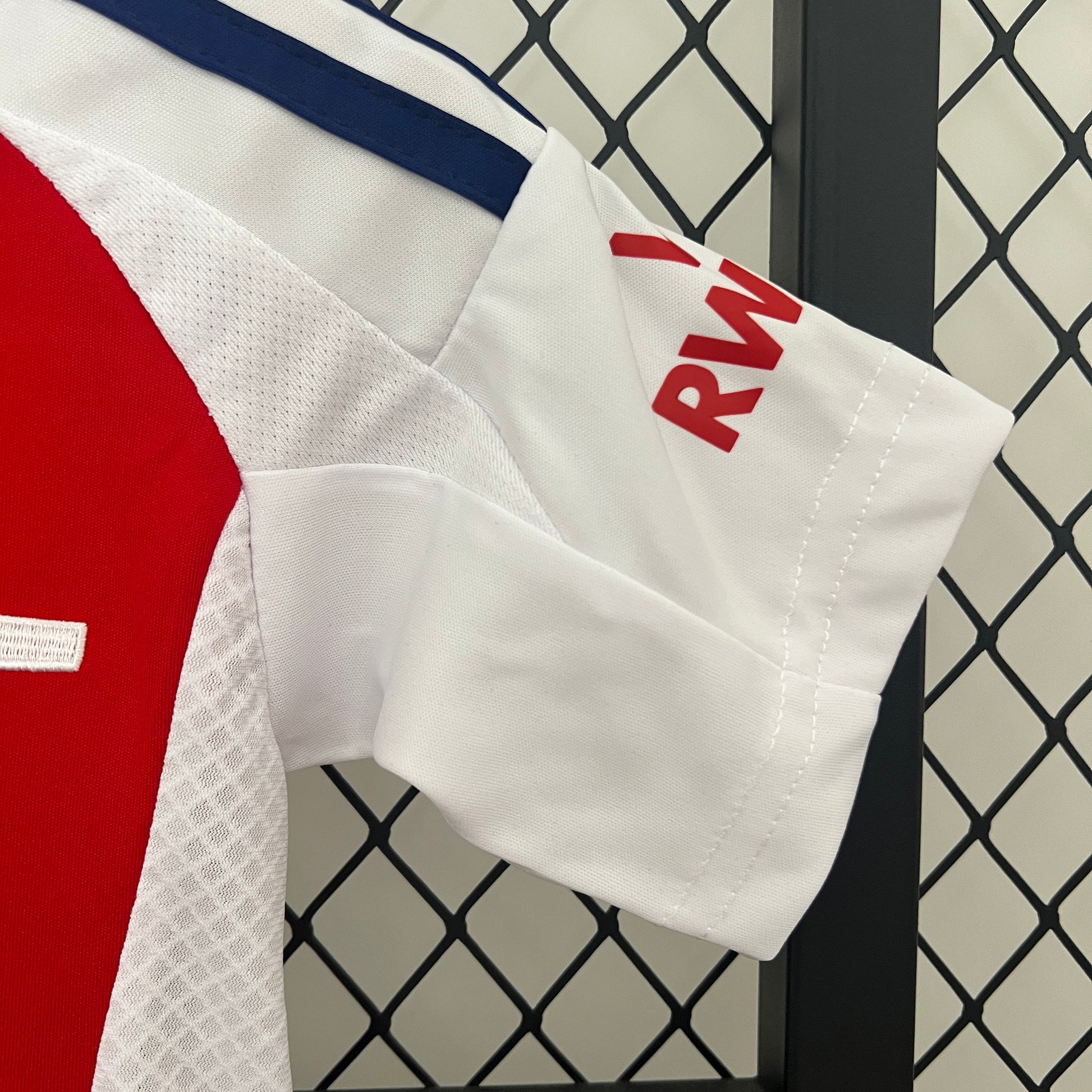 Arsenal Ensemble Enfants Domicile 24/25 - Pitch Kits