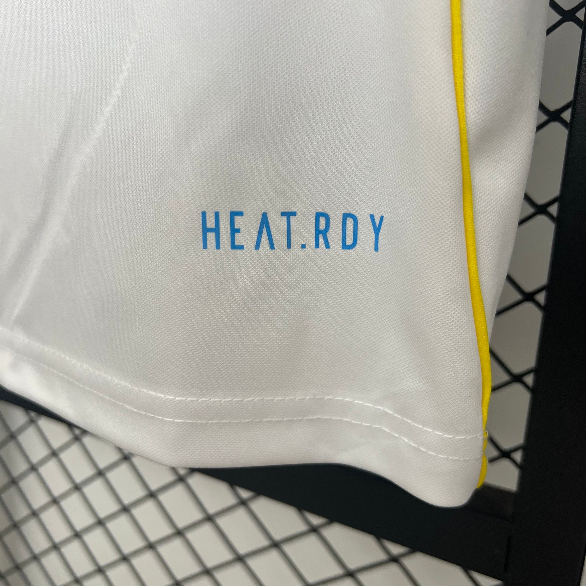 Leeds Maillot Domicile 25/26 - Pitch Kits