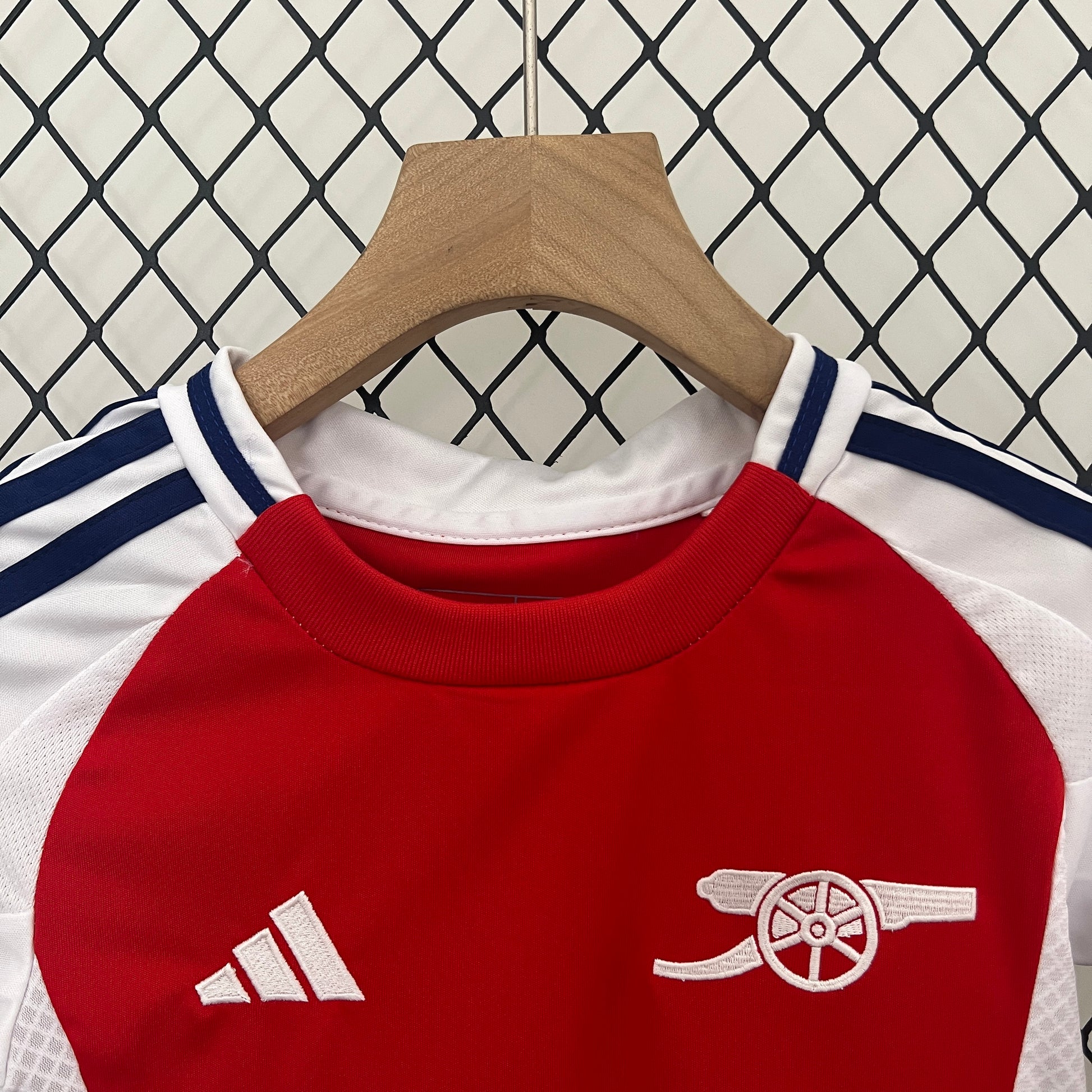 Arsenal Ensemble Enfants Domicile 24/25 - Pitch Kits