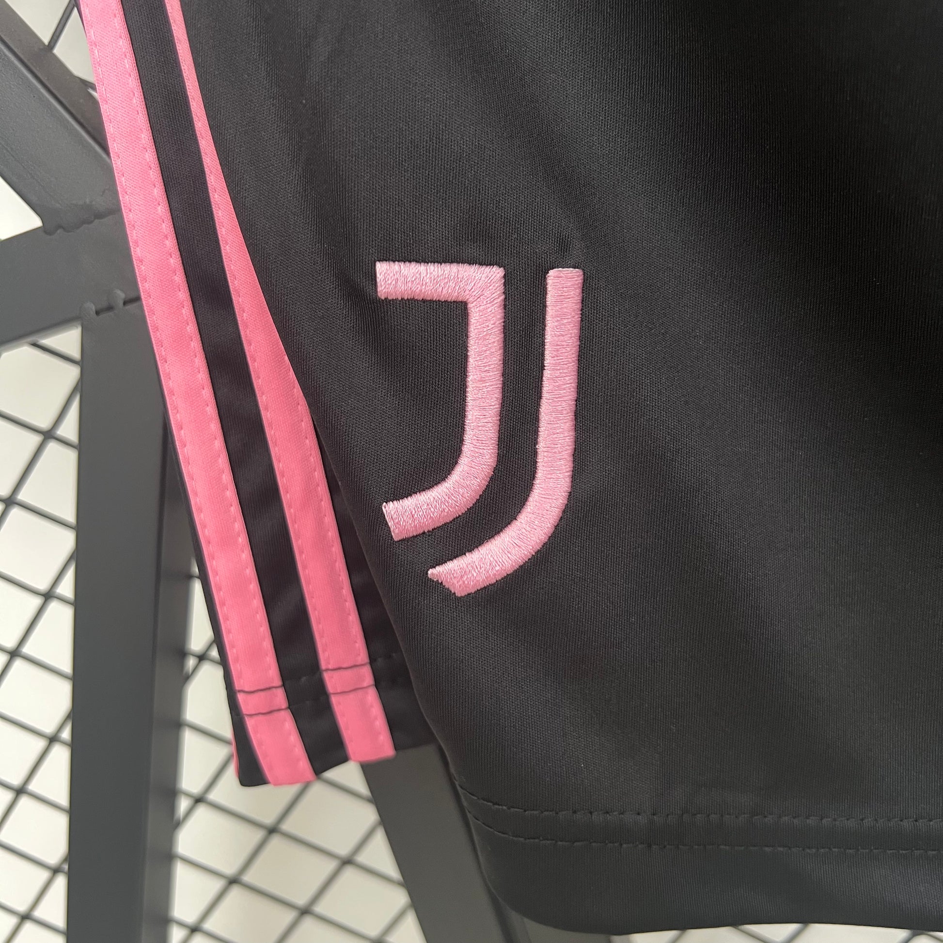 Juventus Short Domicile 25/26 - Pitch Kits